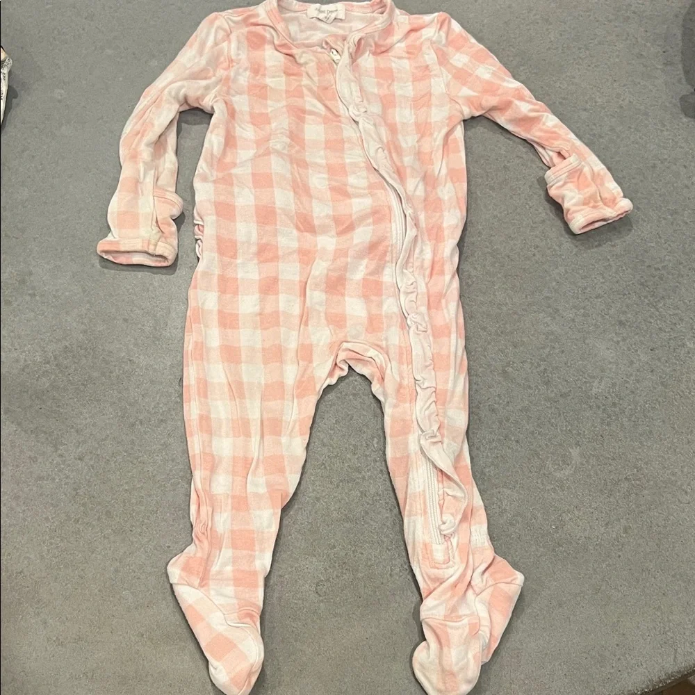 Angel deal Pink Gingham Footed One-Piece Pajamas (6-9 months)